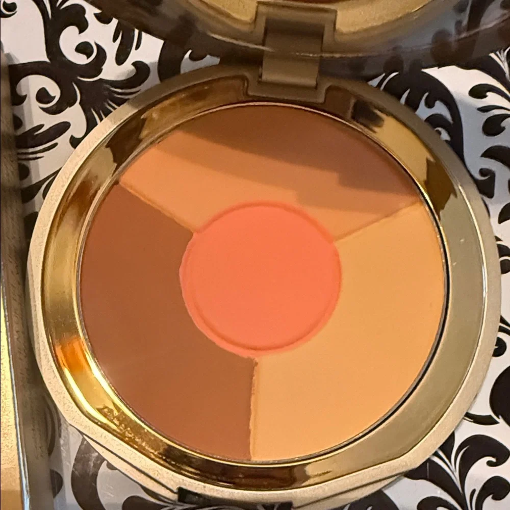 Stila One Step Correct Brightening Finishing Powder - 🆕